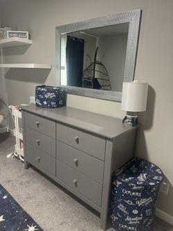 Dresser & Mirror