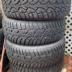 Studded Snow Tires 