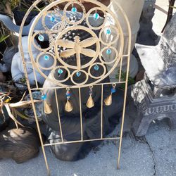 Cool Metal Dragonfly Embellished Wind Chime Garden Stake