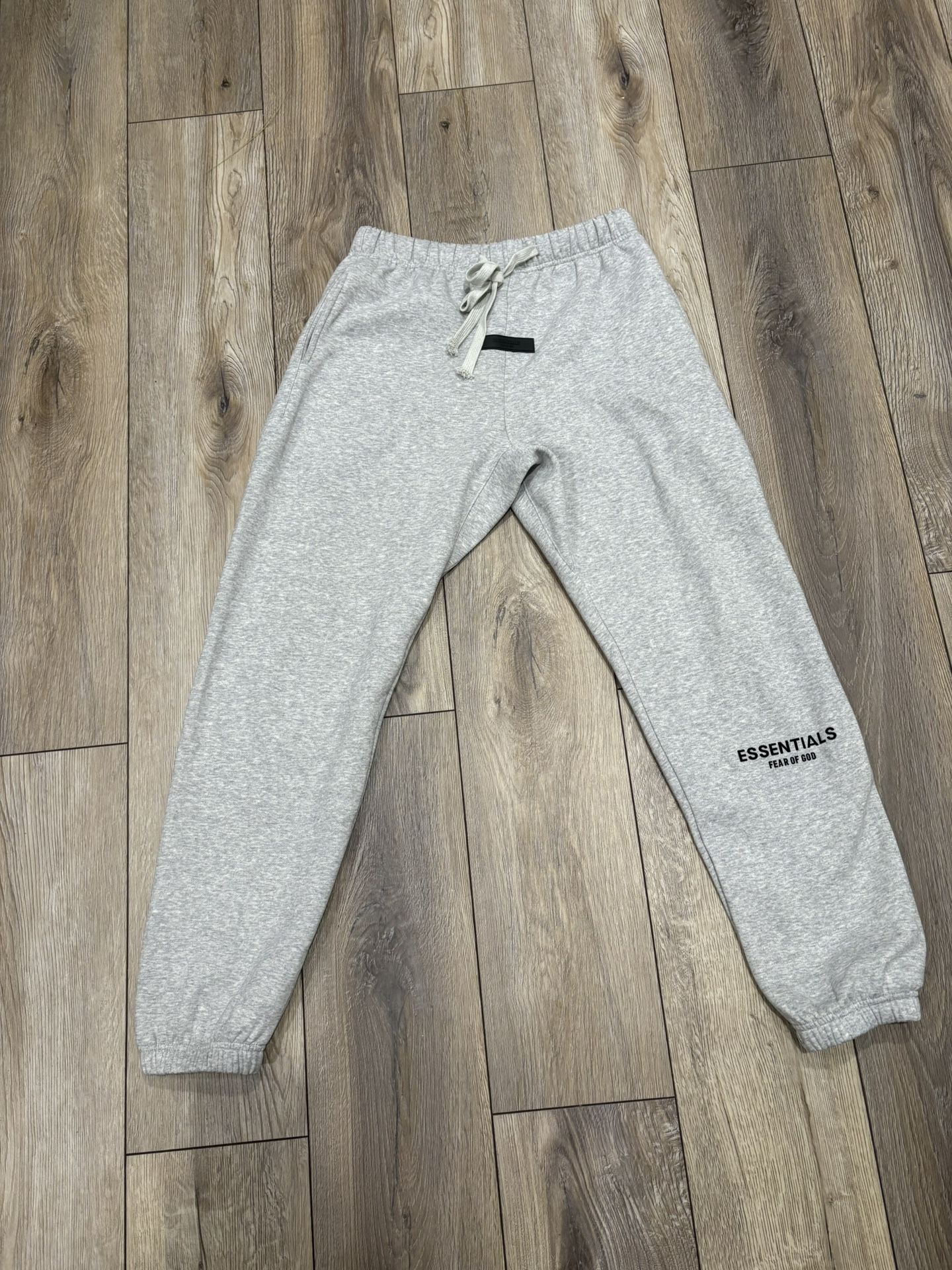 Essentials Pants Men’s • Medium Fear Of God