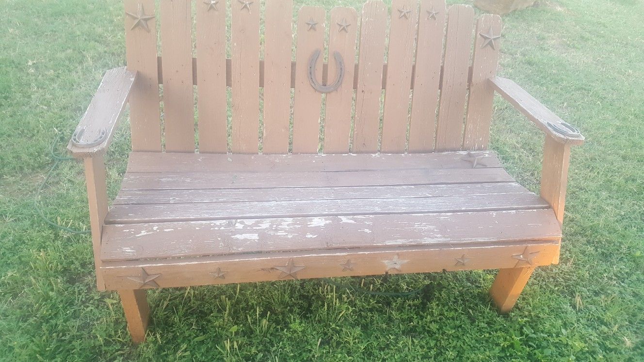 OUTDOOR BARNWOOD FURNITURE