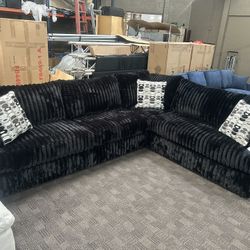 Black Deep Comfy Sectional 