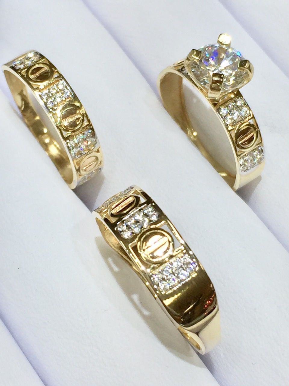 14 karat gold wedding ring made in Italy ( item#MR221)