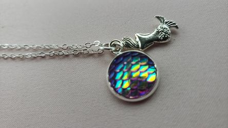 16 in mermaid stone and charm necklace