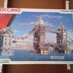 NIB Meccano Tower Bridge Building Set
