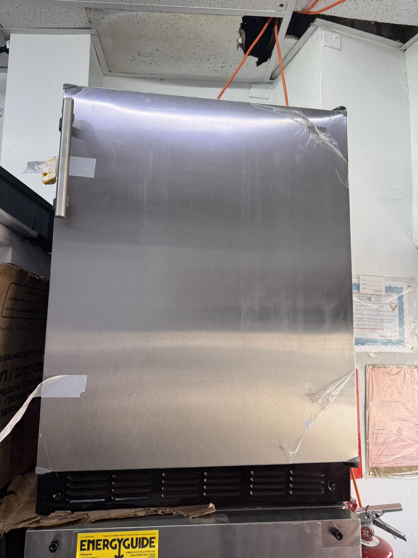 Summit Fridge New Mini
