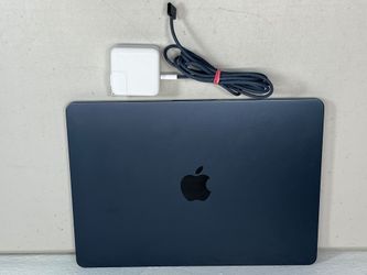MacBook Air M4 2025 13.6" 16GB RAM 256GB SSD Laptop ~ Battery Health 100%