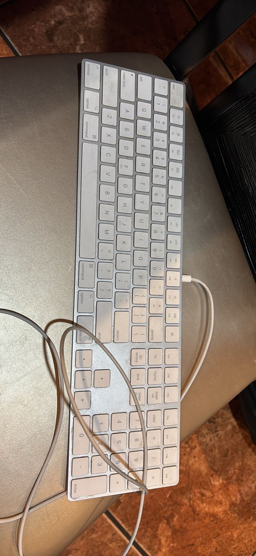 Apple Keyboard