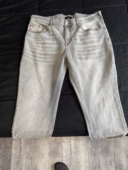 True religion Light Gray Cropped Denim Jeans