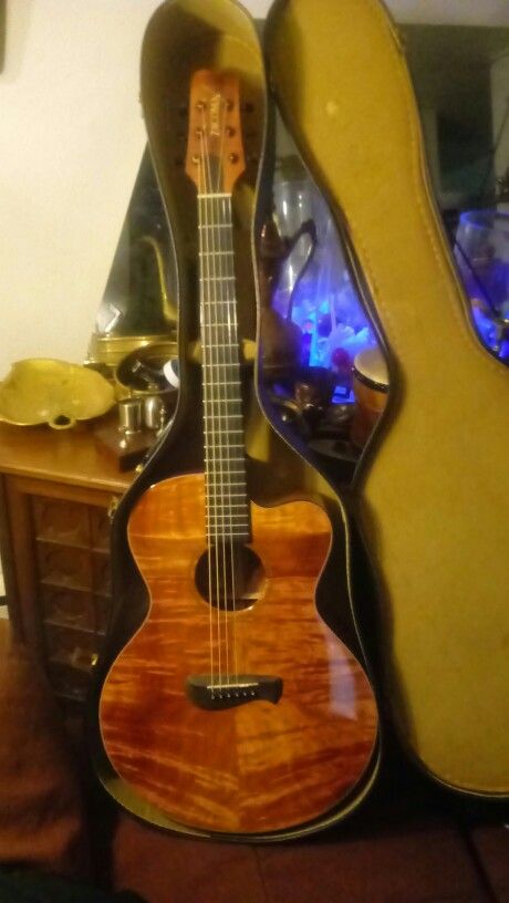 Tacoma Koa Kahuna Acoustic Guitar