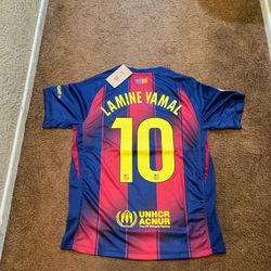 Lamine Yamal #10 25-26 size M jersey 