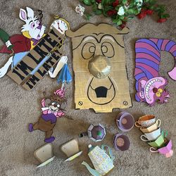 Alice & Wonderland Homemade Decorations 