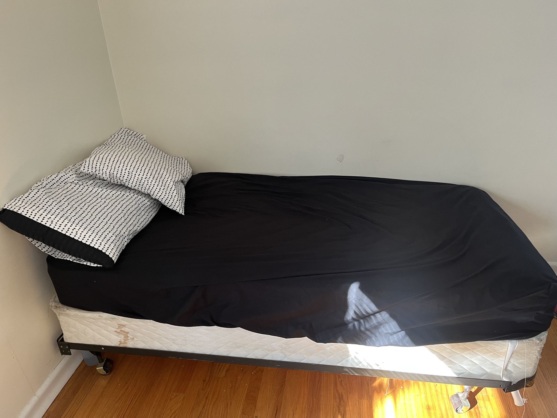 Twin Bed