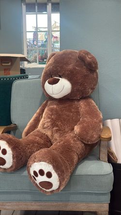 Big teddy bear for baby shower