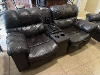 Real Leather Reclinable Couches