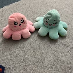 2 Octopus 🐙 Squishes