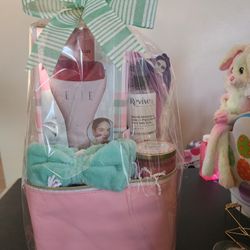 Easter BASKET $20