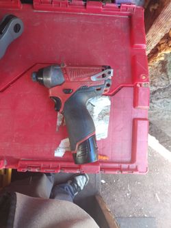 Milwaukee Impact driver M12