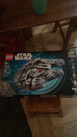 LEGO • Star Wars “Millennium Falcon”