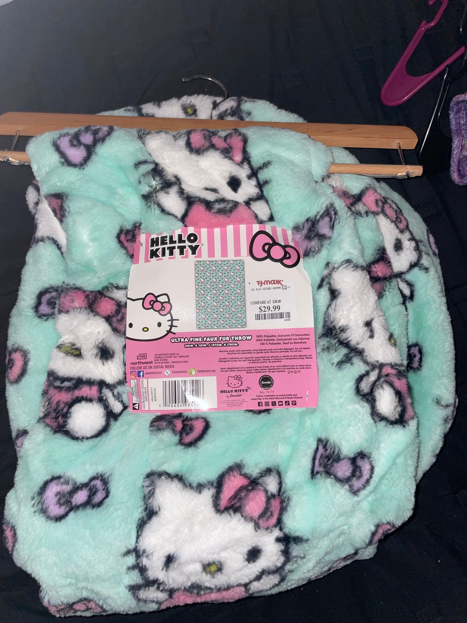Hello Kitty Blanket