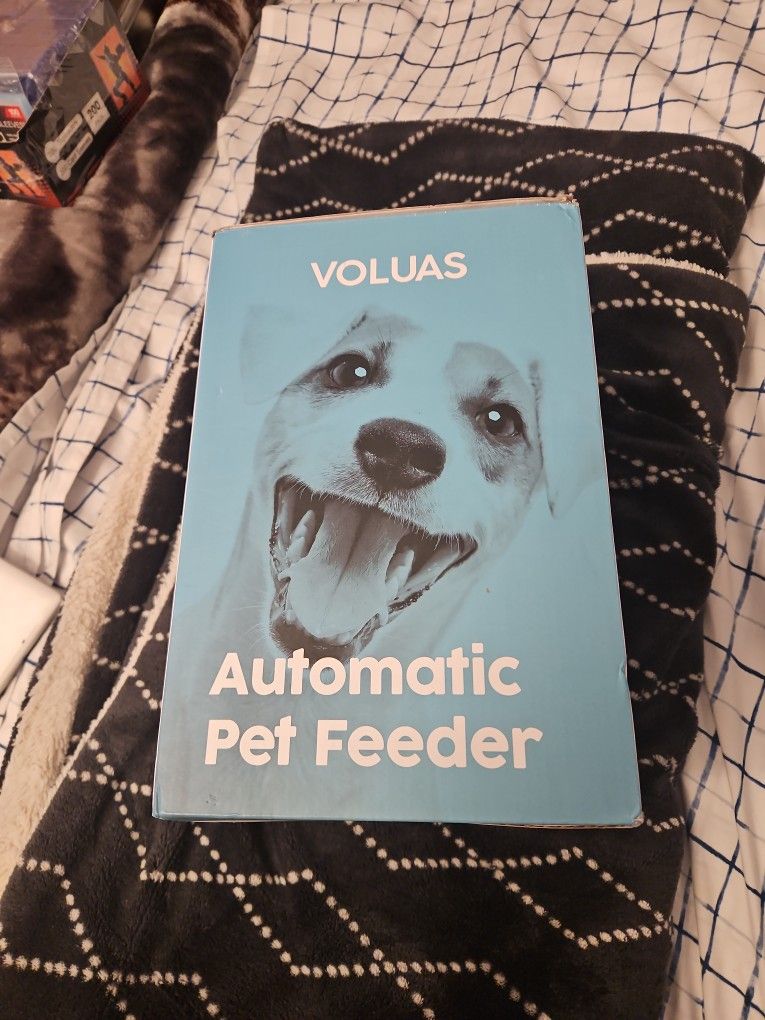 VOLUAS AUTOMATIC PET FEEDER