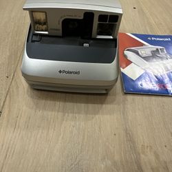 Polaroid One 600 Ultra Instant Film Camera