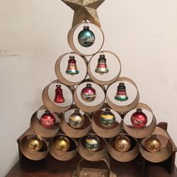 Collectible, Handmade Midcentury Christmas Tree Decorations 
