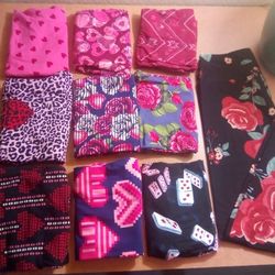 Tc Lularoe Vday Leggings 