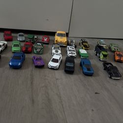 lot of die cast cars 3 dollars each 