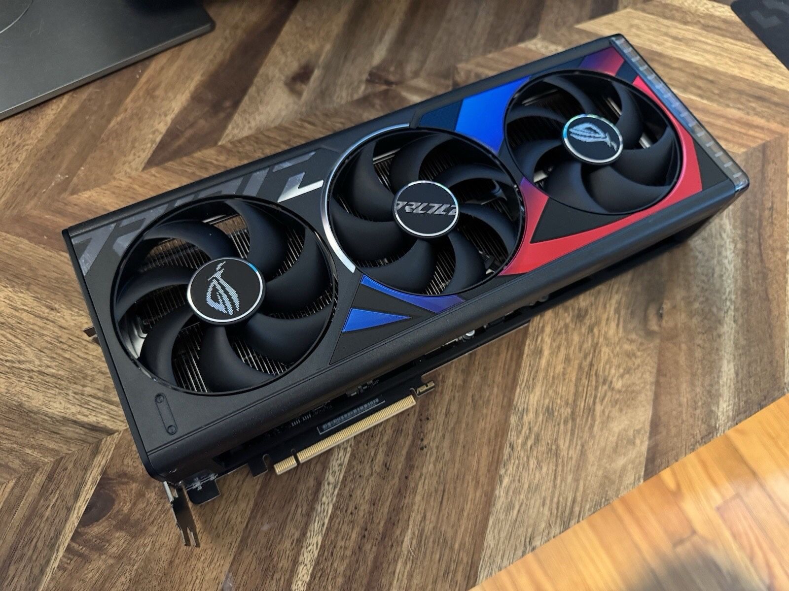 ASUS ROG Strix NVIDIA GeForce RTX 4090 24GB GDDR6X Gaming Graphics Card