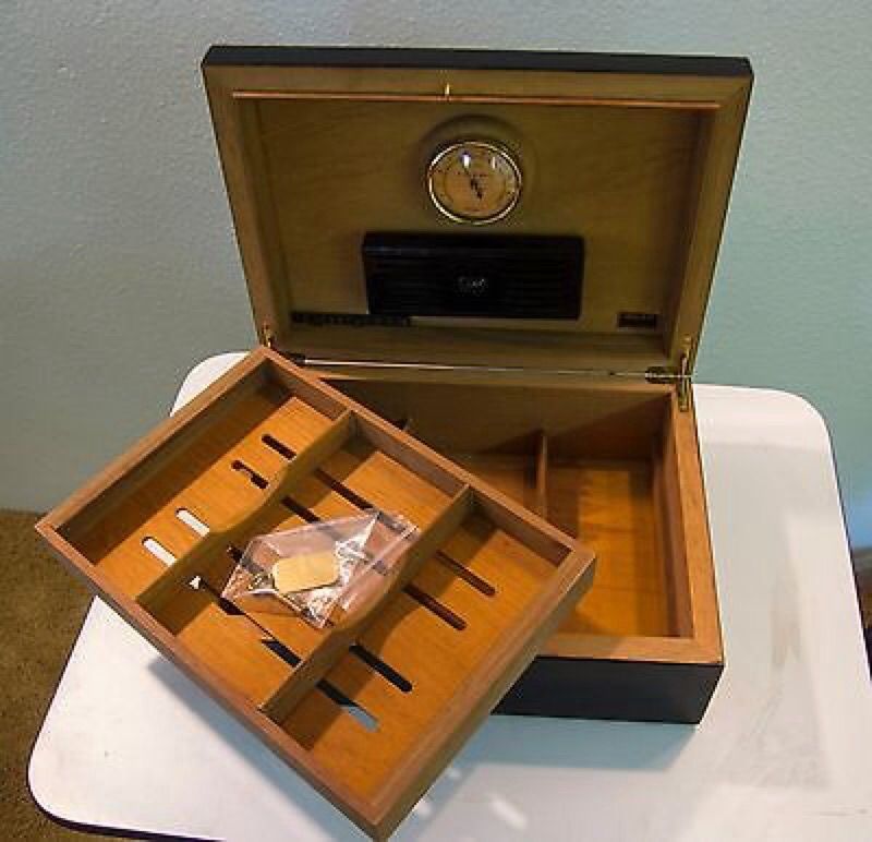 Cigar Lovers - Daniel Marshall Ambiente 125 Humidor