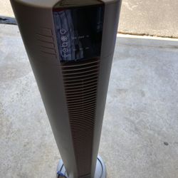 Lasko  Ion Tower Standing Fan Good condition