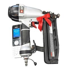 Hitachi C326182 Blue Pneumatic Framing Nailer