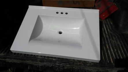 31 inch Vanity top cultured marble
