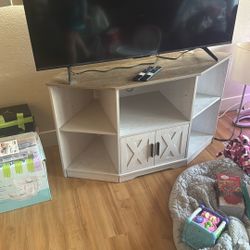 TV Corner Stand