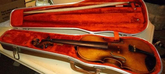 Repaired COPY Of Antonius Stradivarius Faciebat Cremona 1713 Violin Full Size