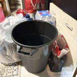 Trash Can 