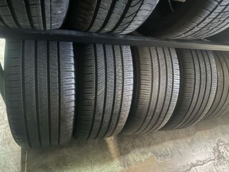 SET OF TIRE 285 40 23 PIRELLI 85% LIFE