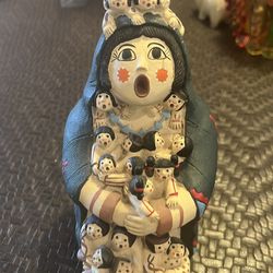 Vintage Native American Storyteller Hand Painted With 20 Children Figurine
