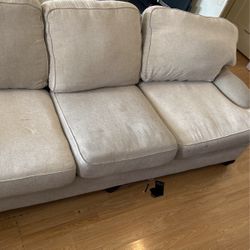 Free Couch Big And Comfy Gratis