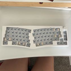 FEKER Alice ergonomic 80 Piece Gasket Keyboard BASE