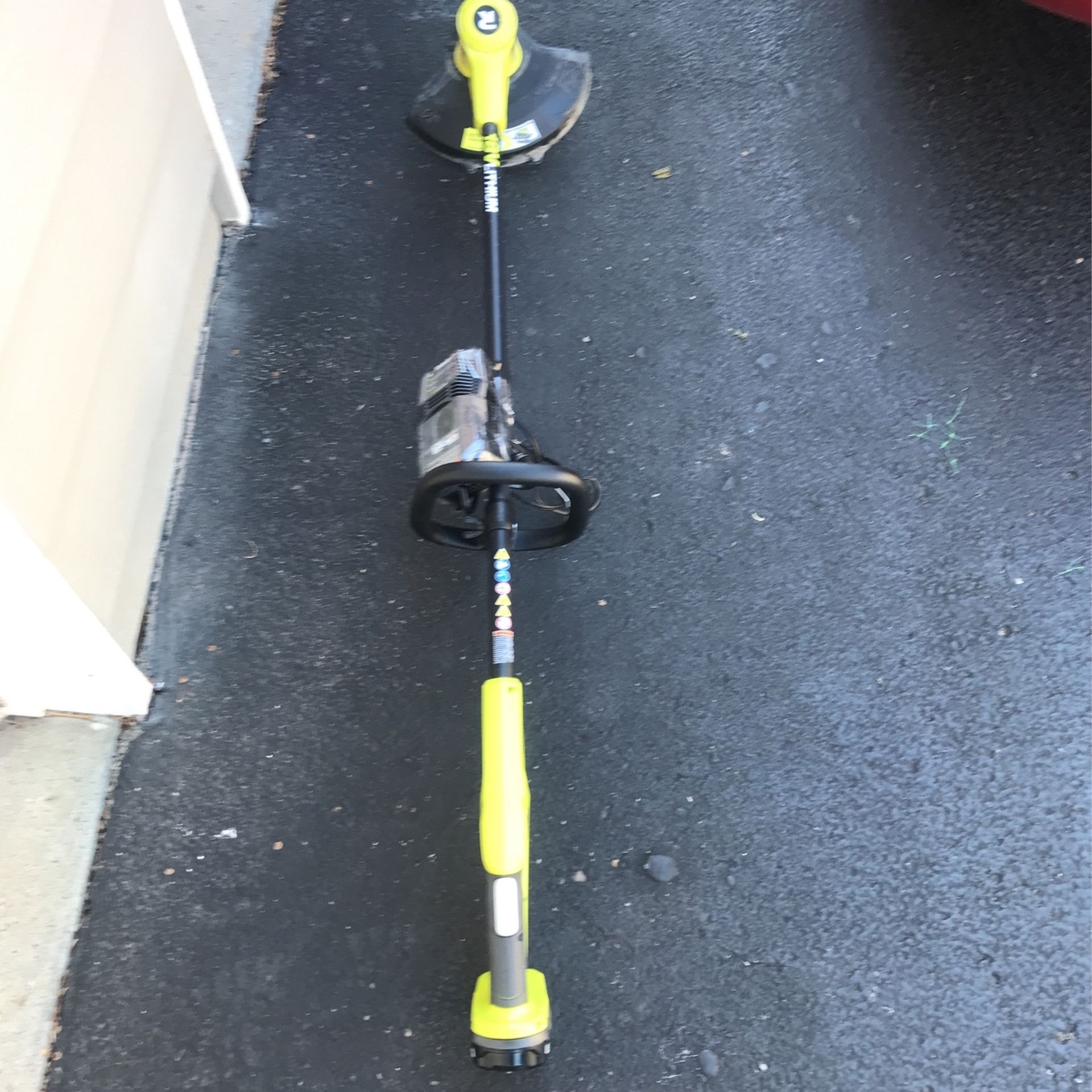 RYOBI 18 V Trimmer