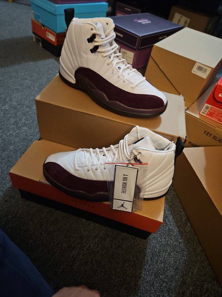 Jordan 12 Retro SP

A Ma Maniére White (Women's) Size 9.5 DV6989-100 