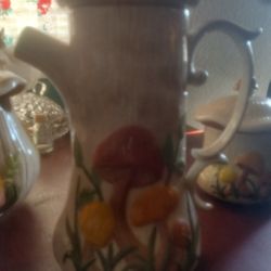 Vintage Arnels Mushroom Water Pitcher 