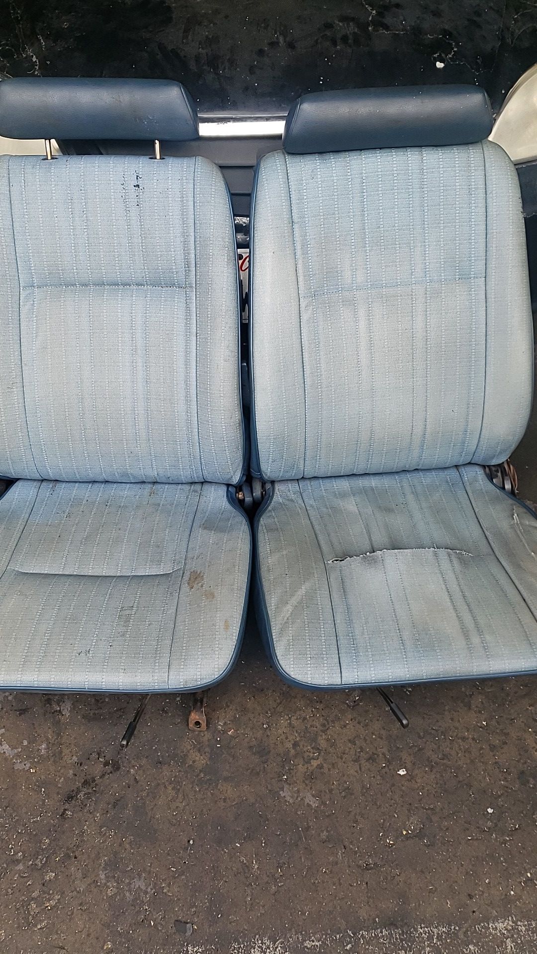 Nissan 720 seats , parts