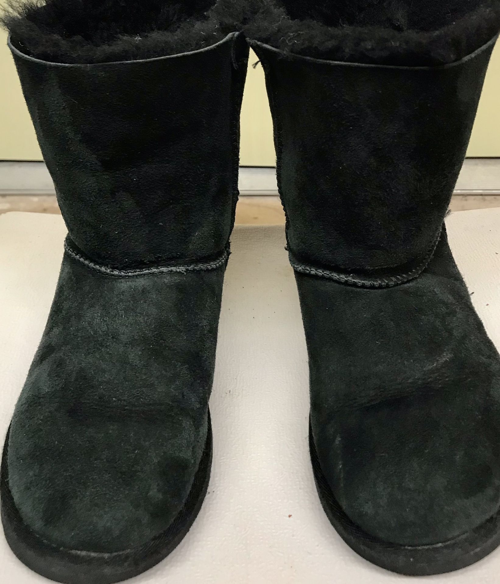 Black Ugg Boots With Bows Size 3