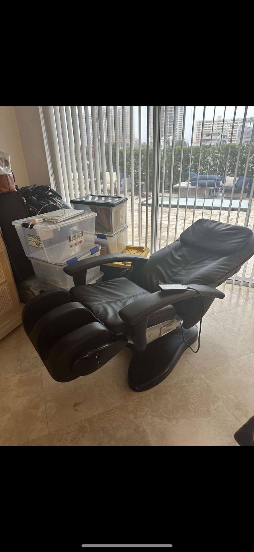 HT100 Human touch Massage Chair