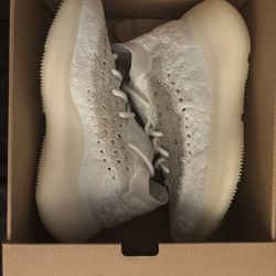 Brand New Adidas 380 BOOST Size 5 Shoes