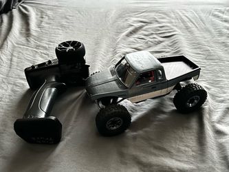 Axial Scx24