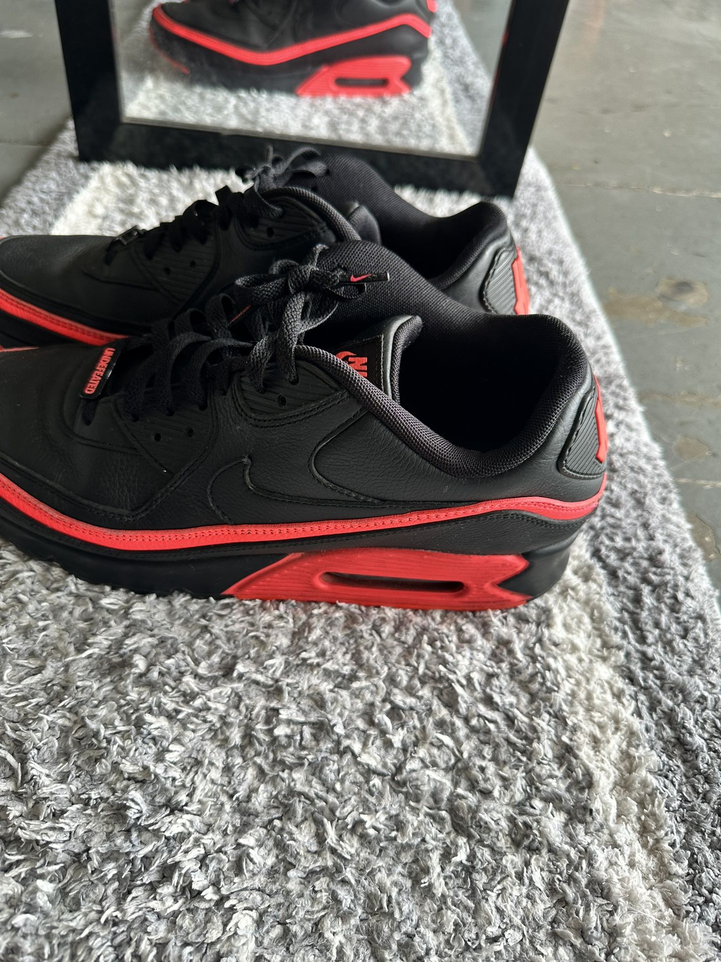 Nike Air Max 90 Undefeated Black Solar Red